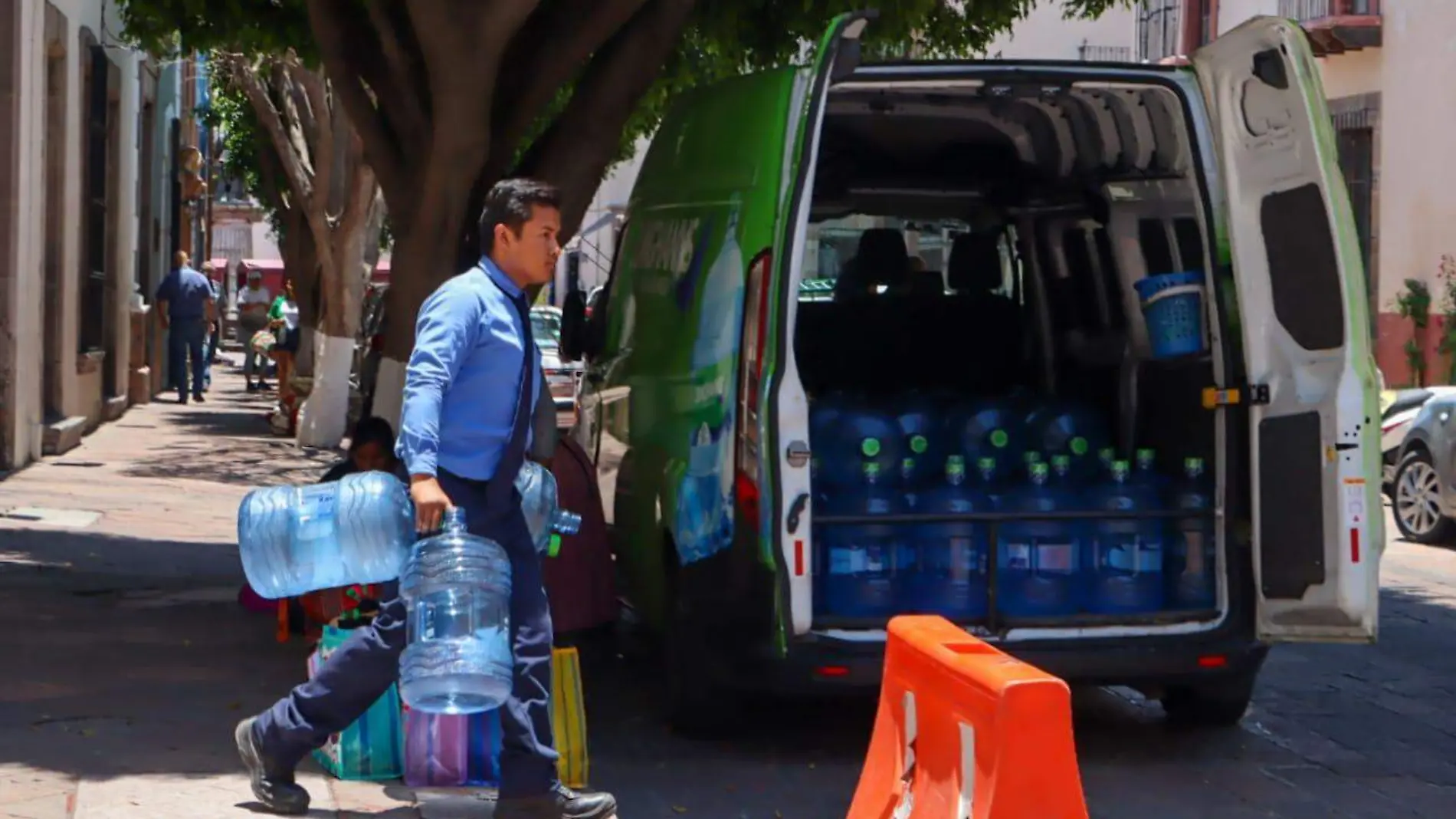 La gente no escatima en comprar gran cantidad de estos productos